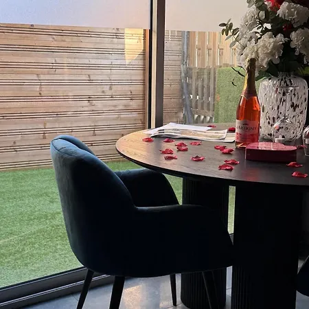 La Prestige - Jacuzzi Et Cinema - Cergy-village Hébergement de vacances Cergy