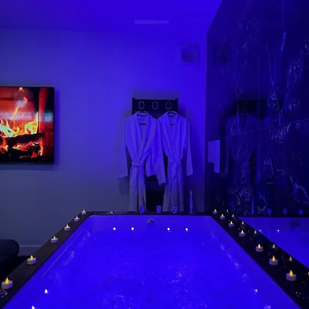 With Private Hot Tub 30 Min From Paris * Cergy