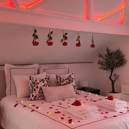 La Prestige - Jacuzzi Et Cinema - Cergy-village Hébergement de vacances *