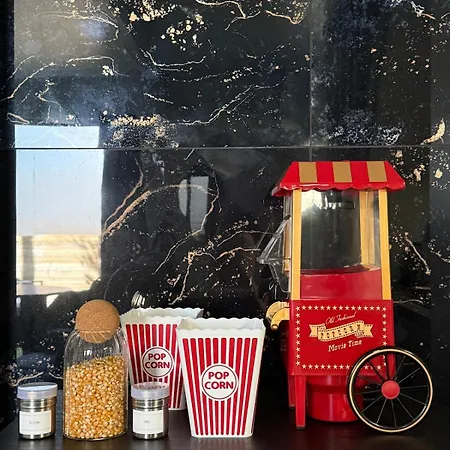 Hébergement de vacances La Prestige - Jacuzzi Et Cinema - Cergy-village *